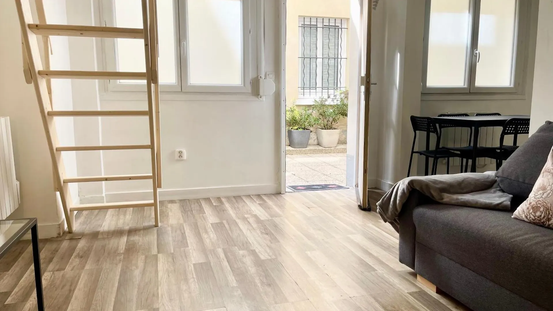 Apartment Homely & Charming Parisian Duplex - Near Marais