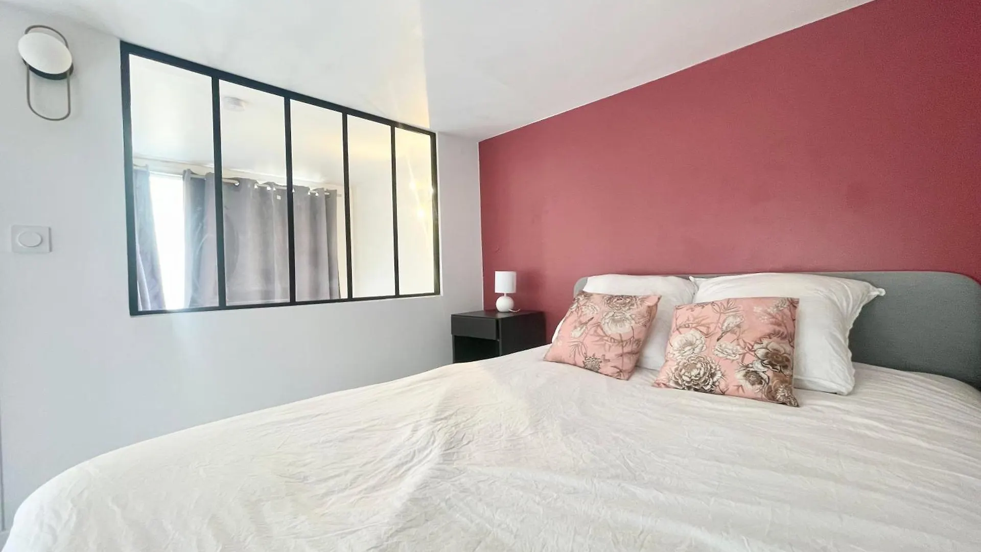 Homely & Charming Parisian Duplex - Near Marais Paris