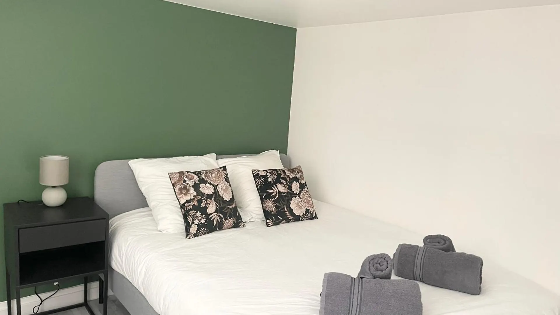 Homely & Charming Parisian Duplex - Near Marais Apartment Paris