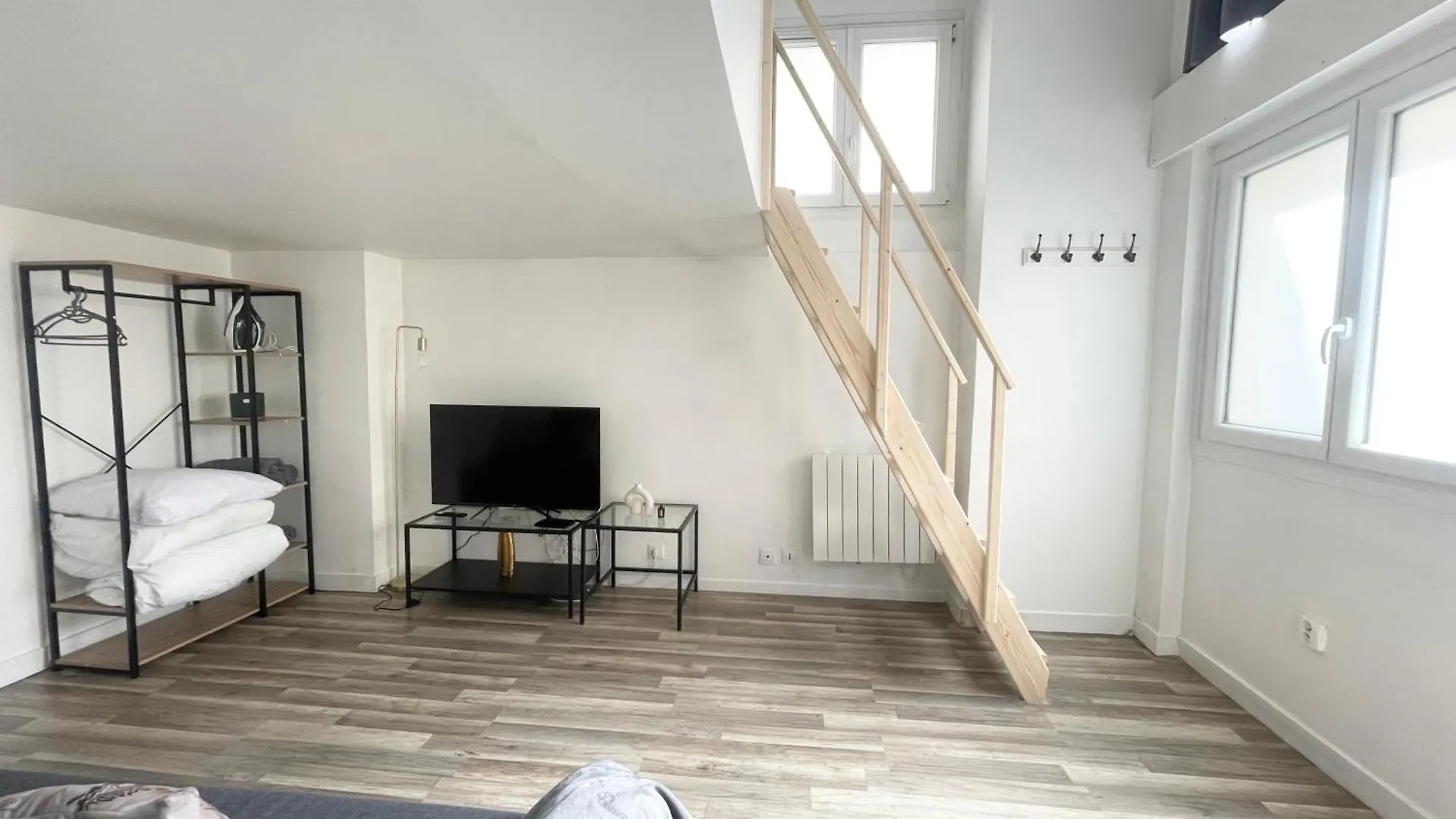 Homely & Charming Parisian Duplex - Near Marais Frankrijk